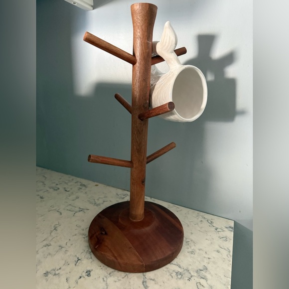 Wooden Mug Tree - Picture 2 of 2